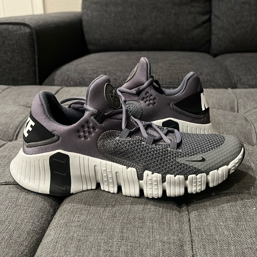 Used Nike Metcon 4 Size 10